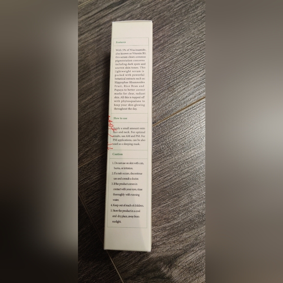 Brand new! AXIS-Y Dark Spot Correcting Glow Serum - Picture 8 of 9